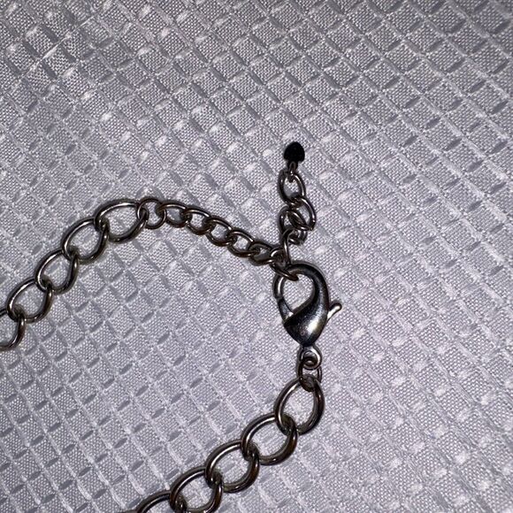 Clear Silver Tone Faceted Glass Beaded Cluster Collar Necklace EUC - Picture 6 of 7